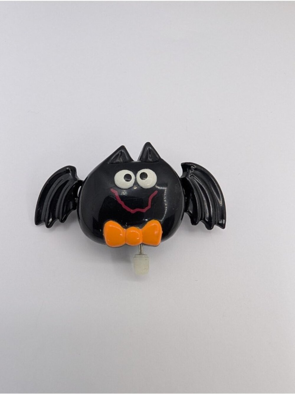 1987 Hallmark Cards Pin Bat Flying wind up Mechanical 2.5" whimsical Halloween